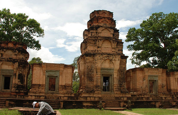 Prey Monty Temple