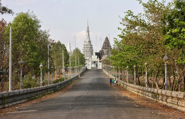Phnom Srey and Phnom Pros - Kampong Cham