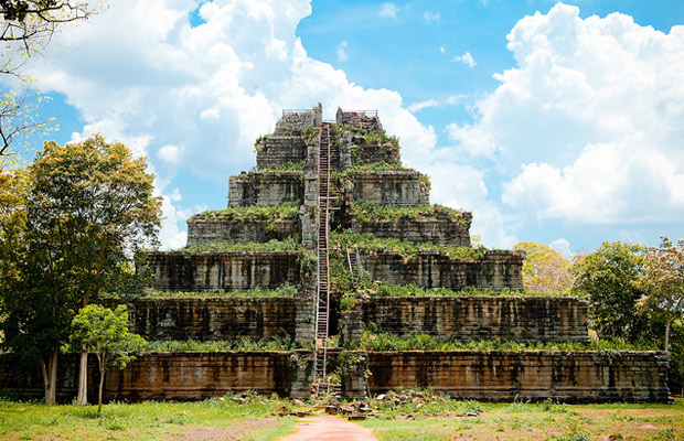 Prasat Thom